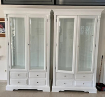 Aparador barnizado y restaurado en taller de Granada