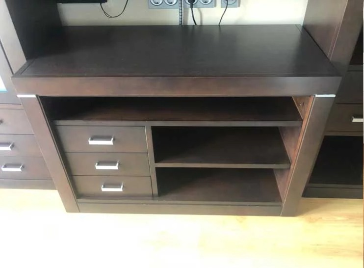 Mueble antiguo antes del lacado en Granada